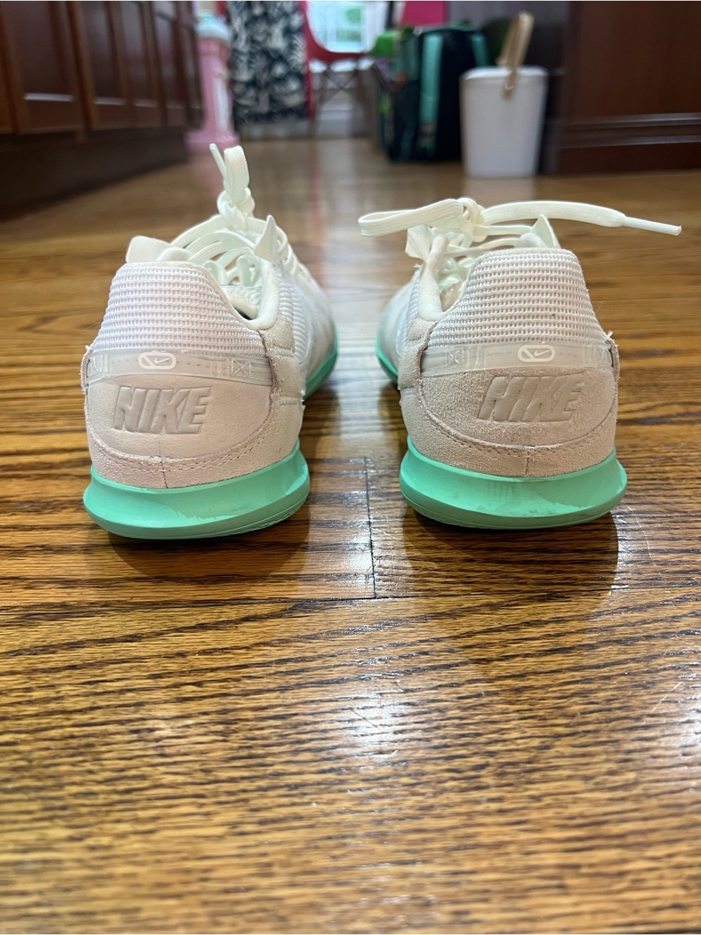 Nike Streetgato Indoor Soccer Shoes Streetwear Summit White/Green Glow W6.5/5Y - Picture 6 of 16